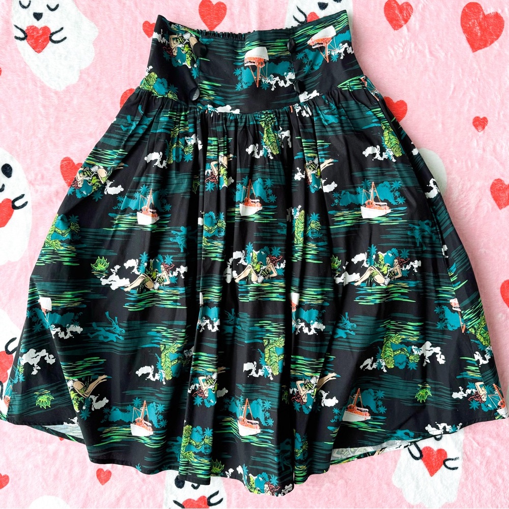 her universe x universal monsters creature from the black lagoon AOP skirt S